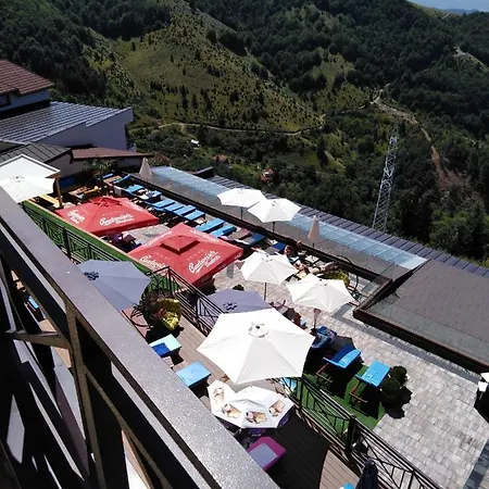 Milmari - Breakfast And Pool 3*