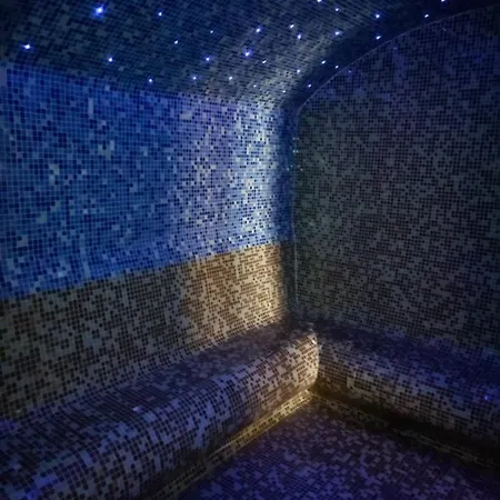 Milmari - Breakfast And Pool Hotel 3*