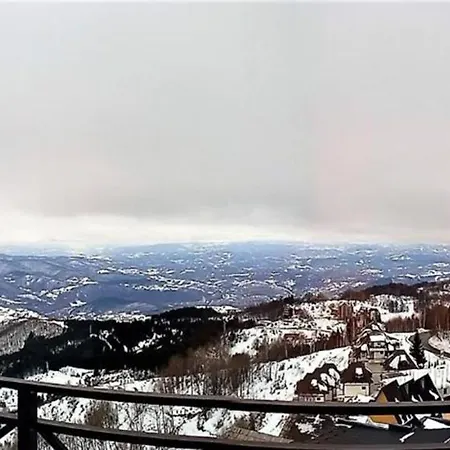 Milmari - Breakfast And Pool Hotel 3*