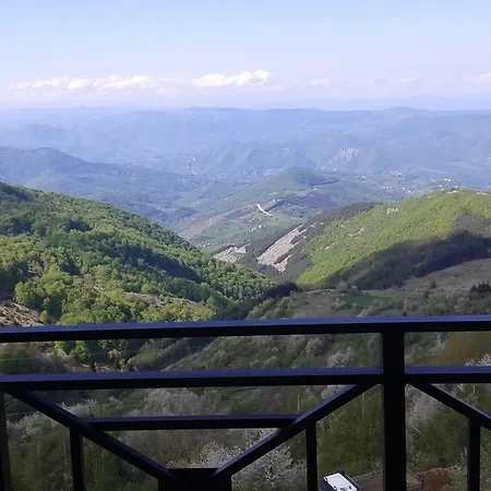 Milmari - Breakfast And Pool Hotel 3*